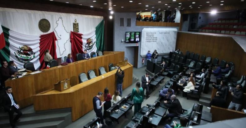 Diputados de MC podrían ser sustituidos por ausencias reiteradas en el Congreso