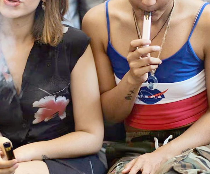Proponen 8 años de cárcel por uso de vapeadores en México