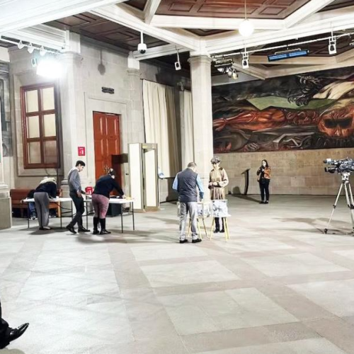 Votan trabajadores de SCJN a favor de sumarse al paro