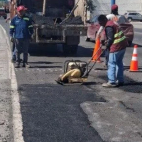 Inicia Santa Catarina trabajos de bacheo en la avenida Díaz Ordaz