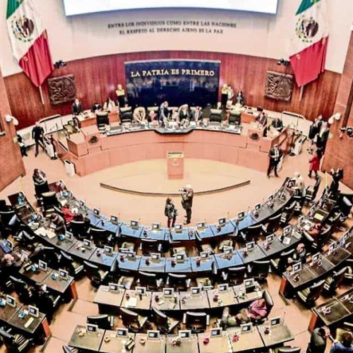 Chocan Senadores ante los sobrevuelos
