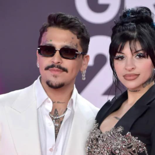 Desmiente Christian Nodal a Cazzu sobre manutención de Inti