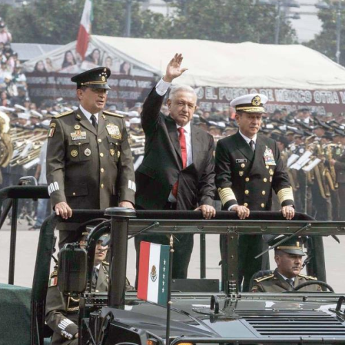 Encabeza Guardia Nacional el histórico desfile militar