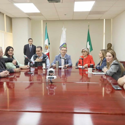 Emplaza Congreso a gobernador a rendir su Informe el 15 de octubre