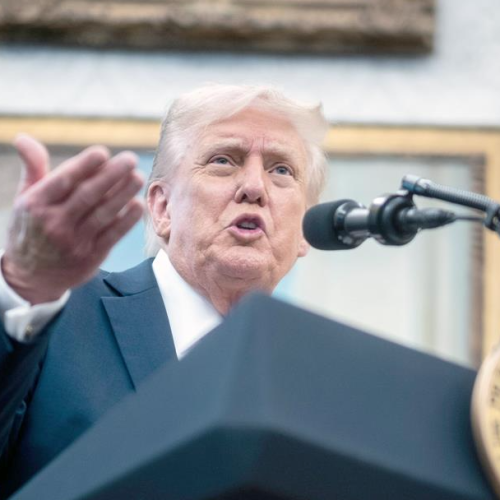 Notifica Trump a Congreso guerra contra los cárteles