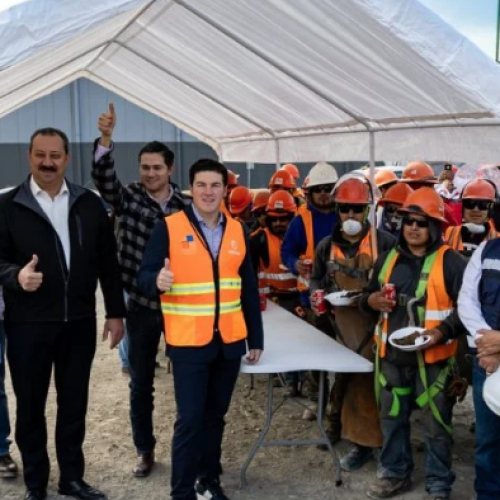 Samuel García organiza ‘tamaliza’ y anuncia refuerzos para terminar líneas del metro