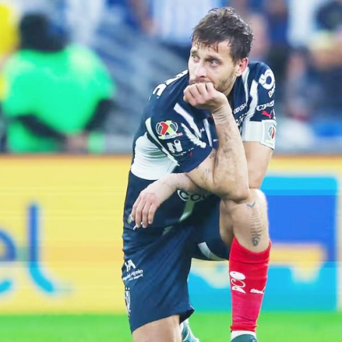 Operan a Sergio Canales y estará fuera por un mes