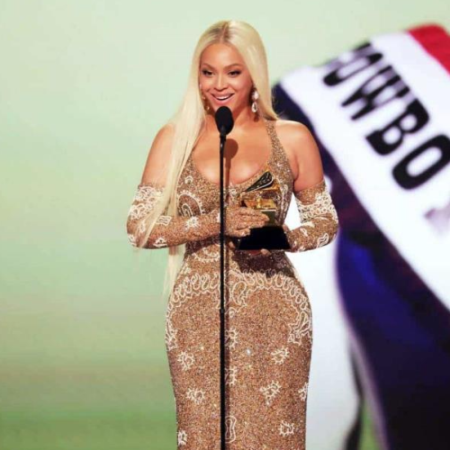 Se imponen Beyoncé y Kendrick en los Grammy