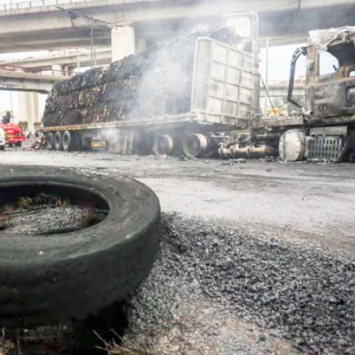 Explosión de pipa de gas deja 4 muertos y 90 heridos en Iztapalapa