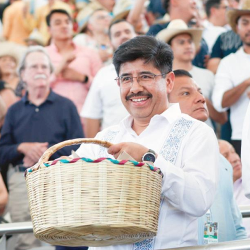 Realiza nuevo ministro de la SCJN gira por México