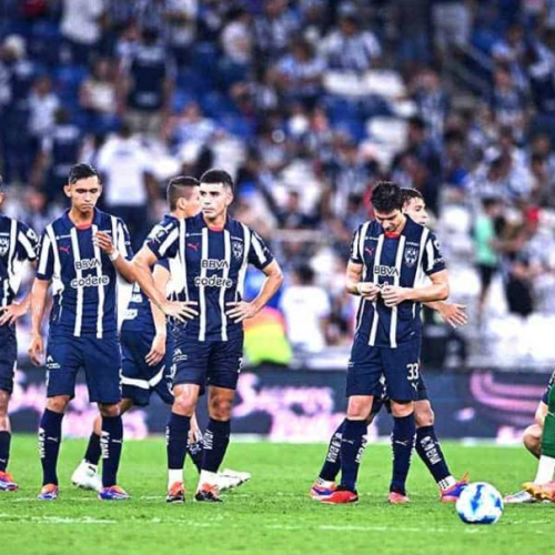 Busca Rayados dejar irregularidad