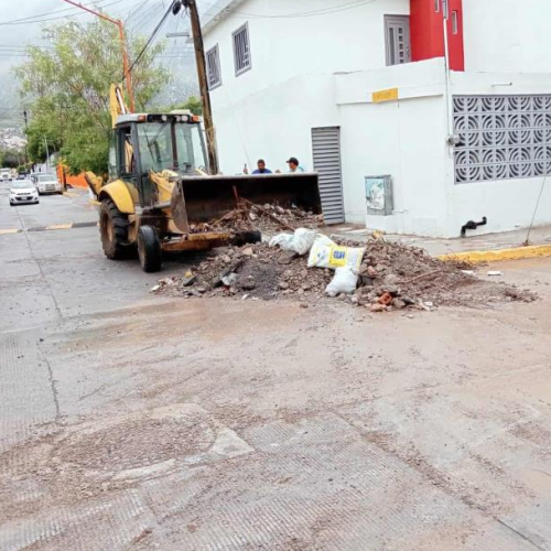 Inician en Santa Catarina una limpieza profunda de sus calles