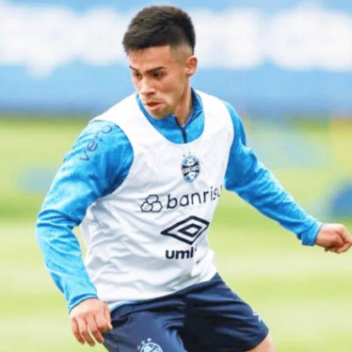 Y Tigres busca cerrar a chileno Aravena
