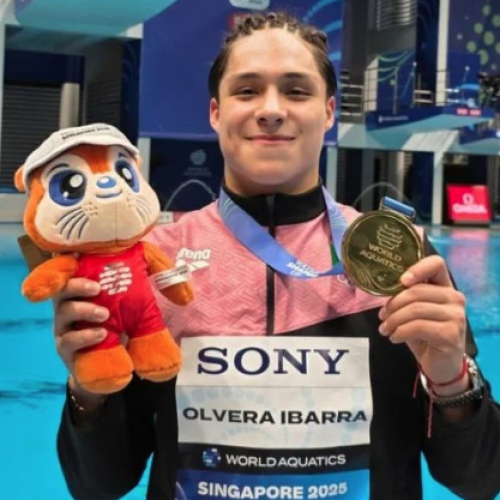 Osmar Olvera conquista el oro en Singapur y hace historia para México