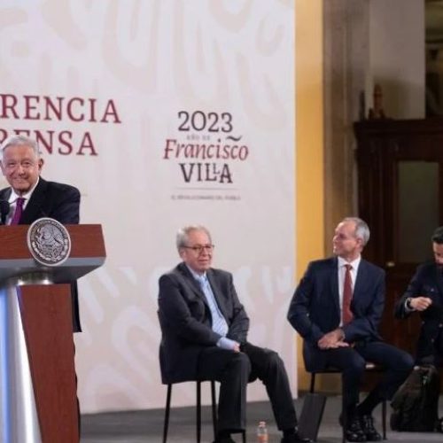 AMLO busca creación de banco de medicamentos