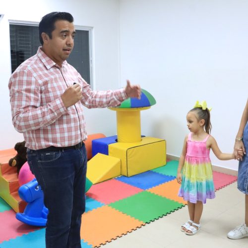 Abre Santa Catarina centros de apoyo infantil
